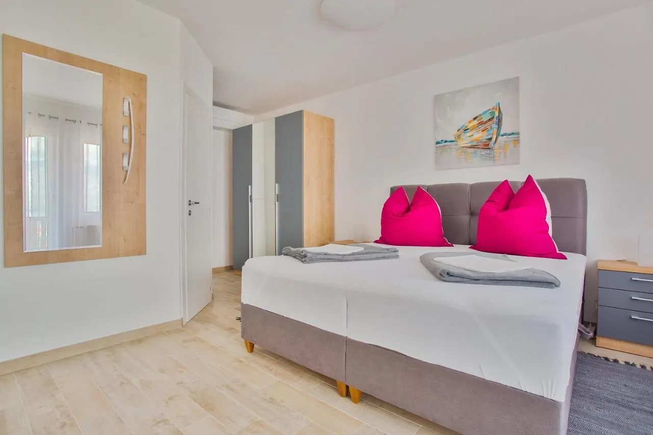 Kameni Put Apartment Razanac